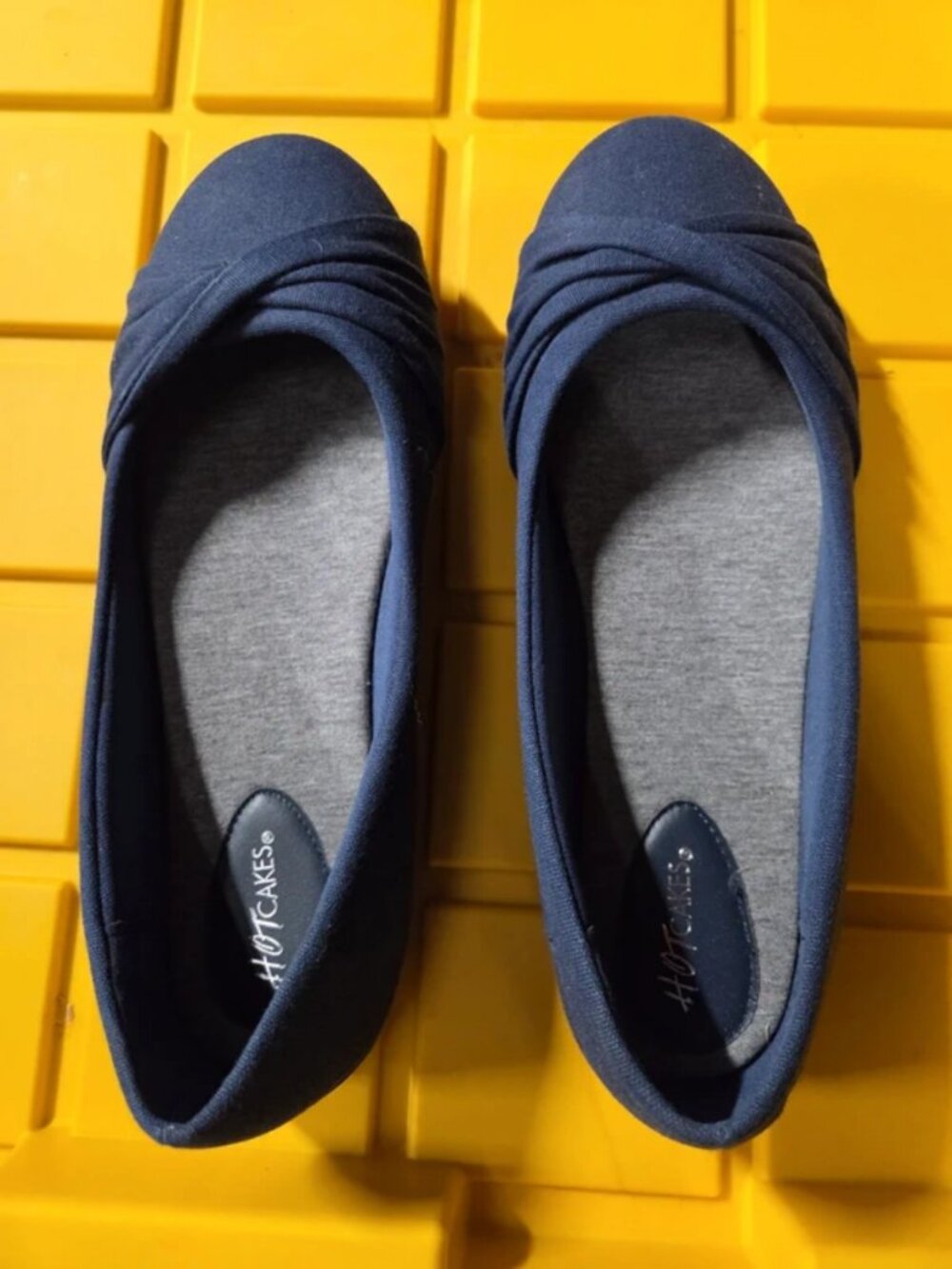 Womens 9M shoes